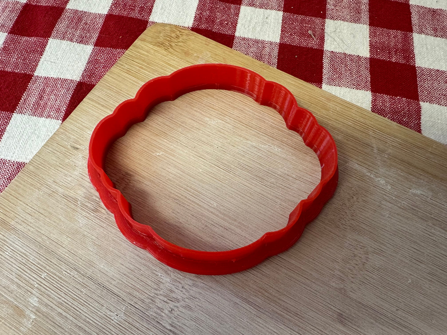 Ornate Circle Tray, Clay Cutter - Plastic 3D printed, Pottery Tool, multiple sizes