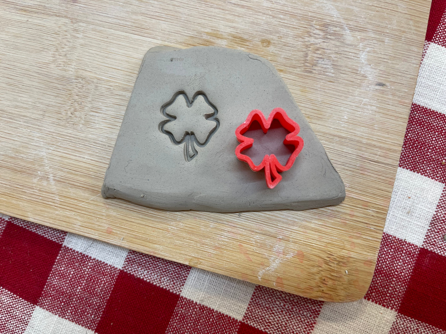 4 leaf Clover mini pottery stamp, February 2021 stamp of the month - Pottery Tool, plastic 3d printed