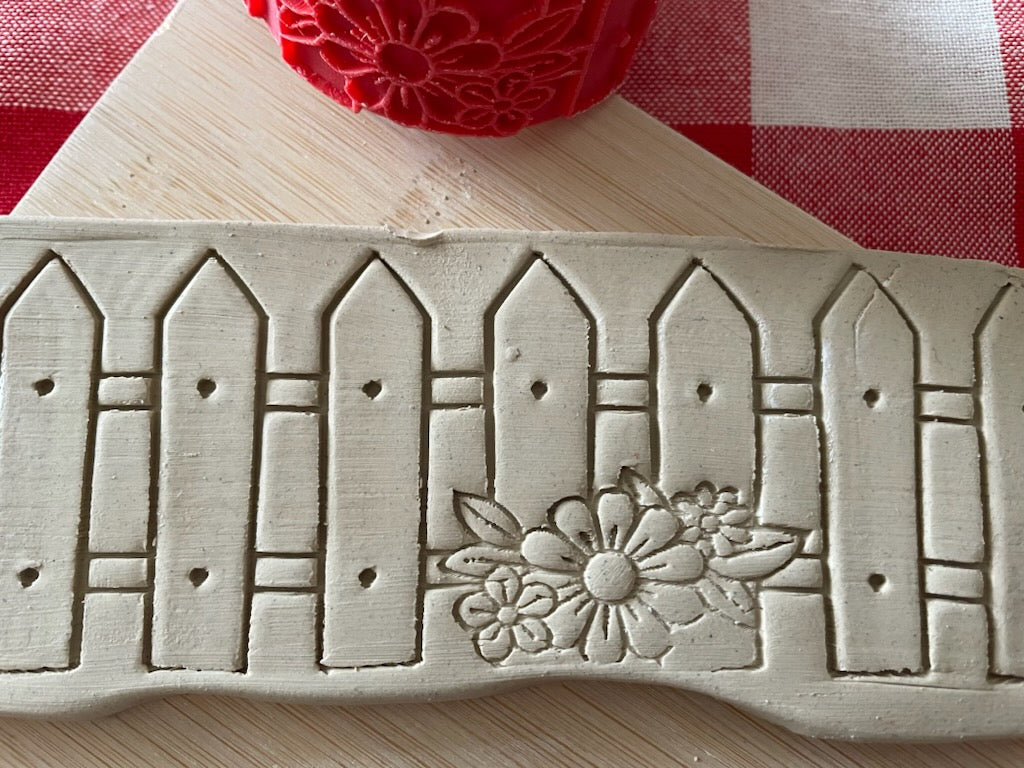Picket Fence Texture Roller, from the January 2024 mystery box - repeating pattern, plastic 3d printed