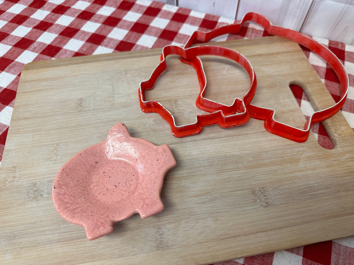 Pig, Piggy shaped Clay Cutter - Plastic 3D printed, pottery tool,  choose size