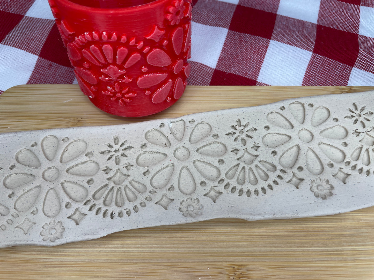 Fiesta Party Flower Pottery Roller - April 2025 Fiesta Party Themed Mystery Box - Border Design, Repeating pattern, Plastic 3d printed