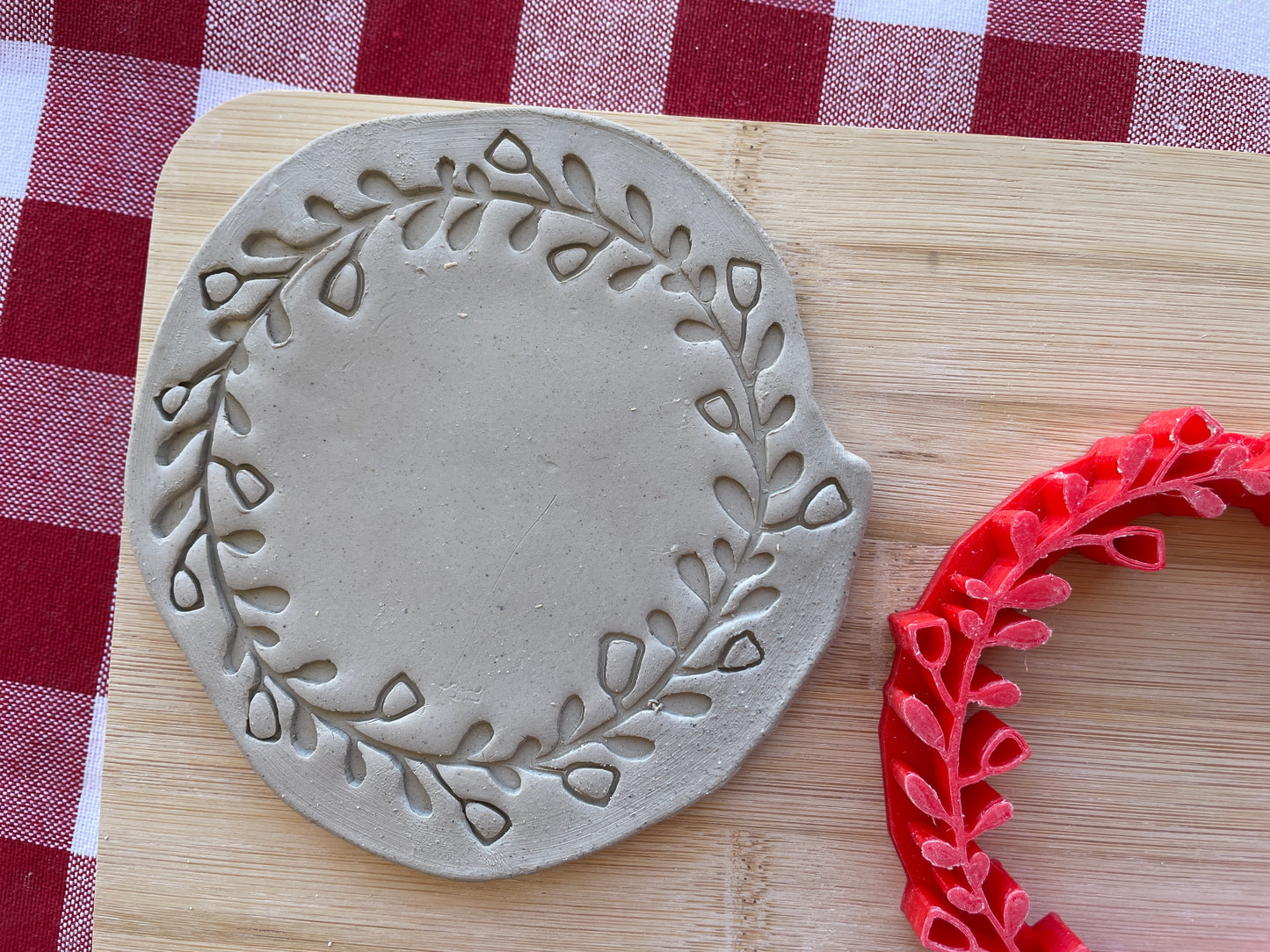 Wreath Pottery Stamp - Spring themed February 2025 Mystery Box, multiple sizes available