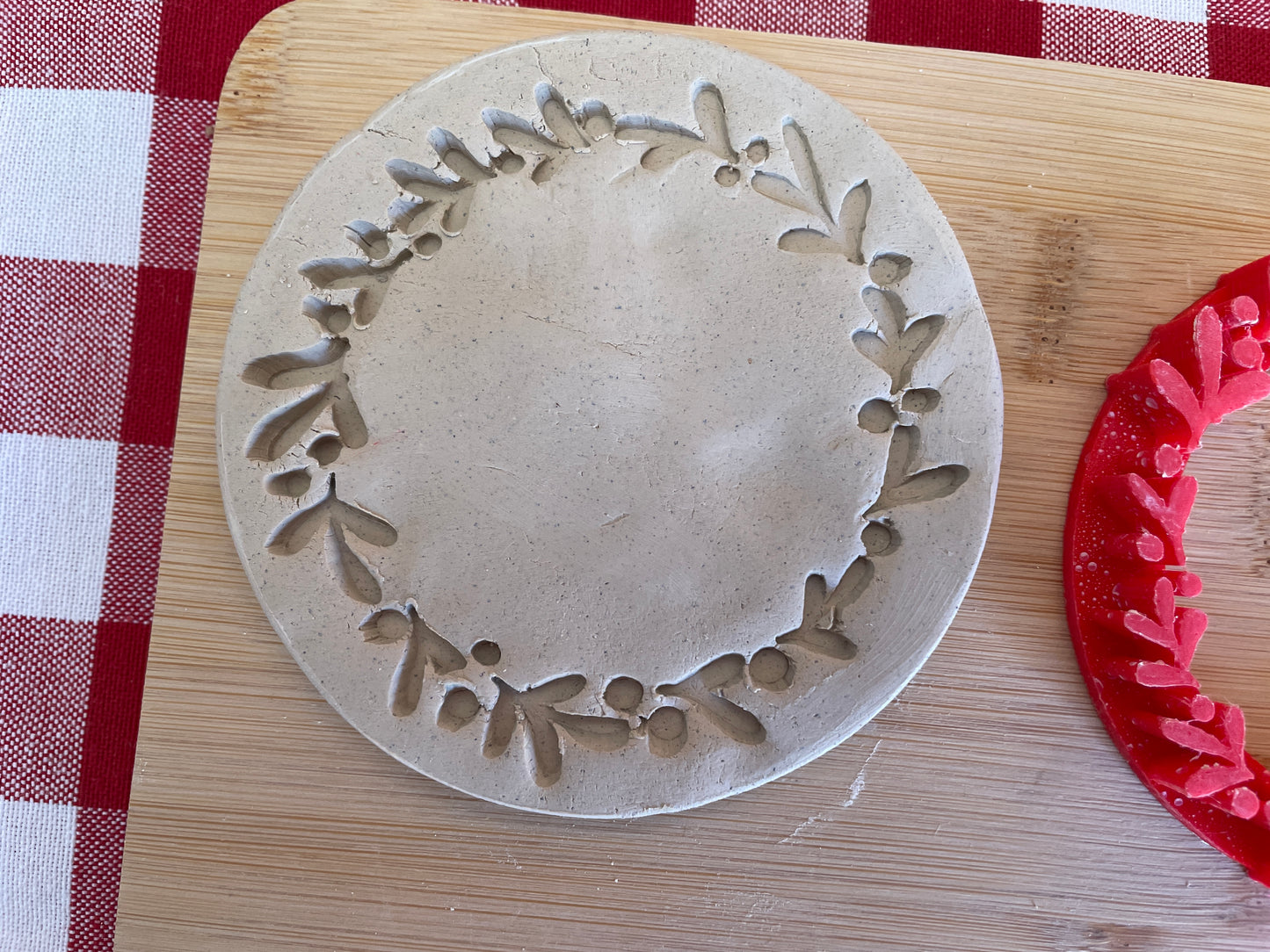 Greenery Wreath - Pottery Stamp - July 2025 - Christmas in July Themed Mystery Box, multiple sizes available