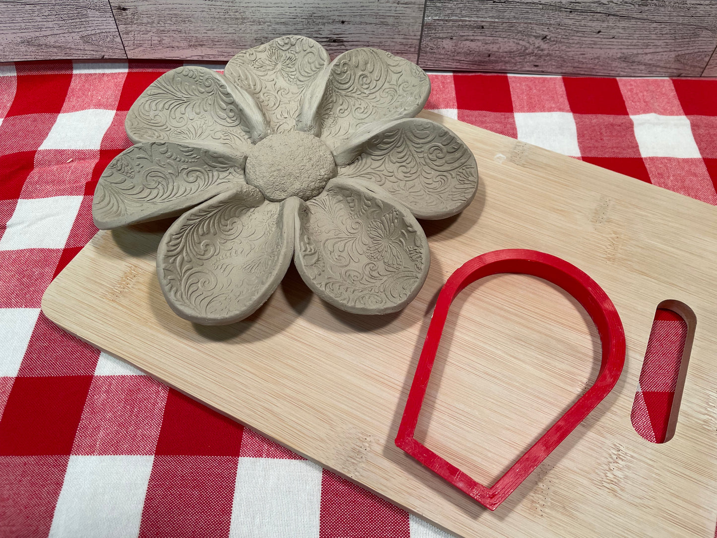 Single Flower Petal Clay Cutter - rounded design, set or each, multiple sizes