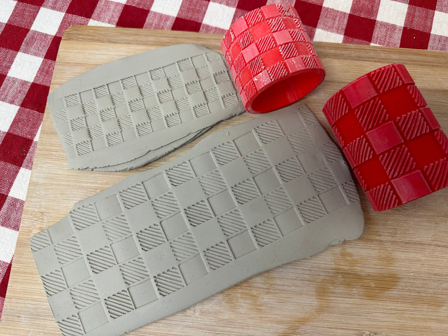 Buffalo Plaid/Gingham Check Pottery Roller - Now in 2 sizes! Border Stamp, Repeating pattern, Plastic 3d printed