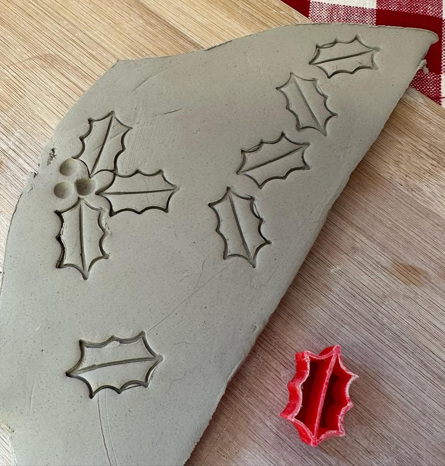 Mini Holly Pottery Stamp - November 2023 stamp of the month, plastic 3D printed, multiple sizes