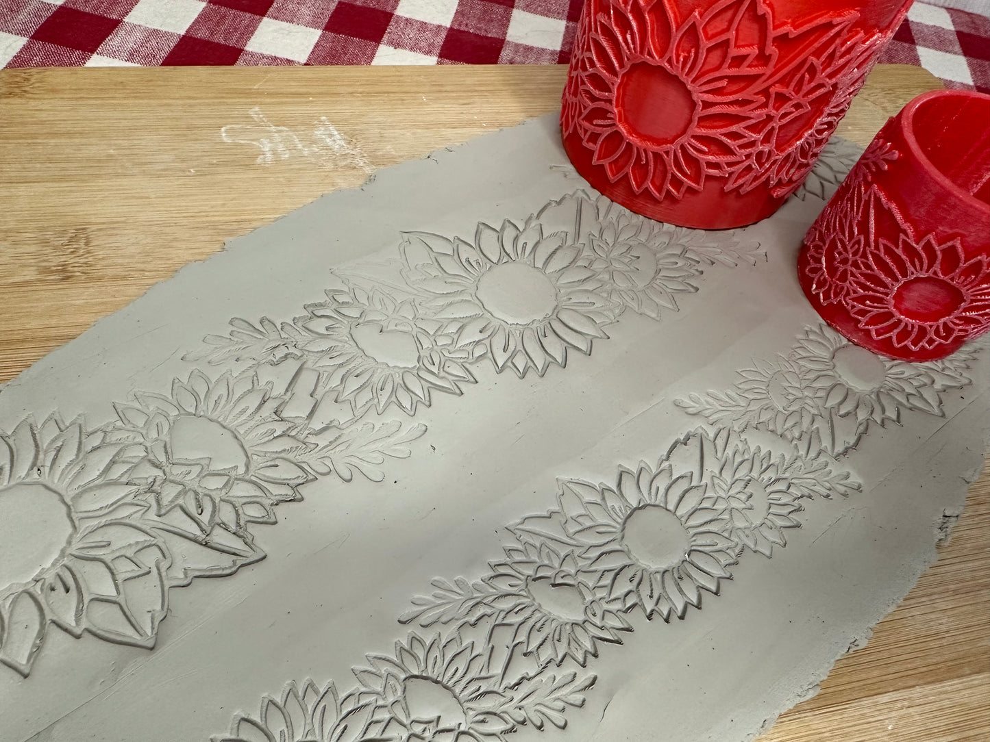 NEW size added - Sunflower Pottery Roller, Border Stamp - Repeating pattern, Plastic 3d printed