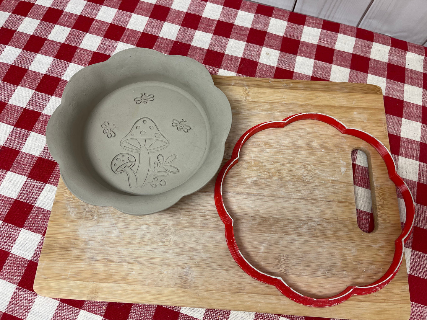 NEW Loose Scallop Edge, Clay Cutters for GR Pottery Forms "Wallies", set or individually