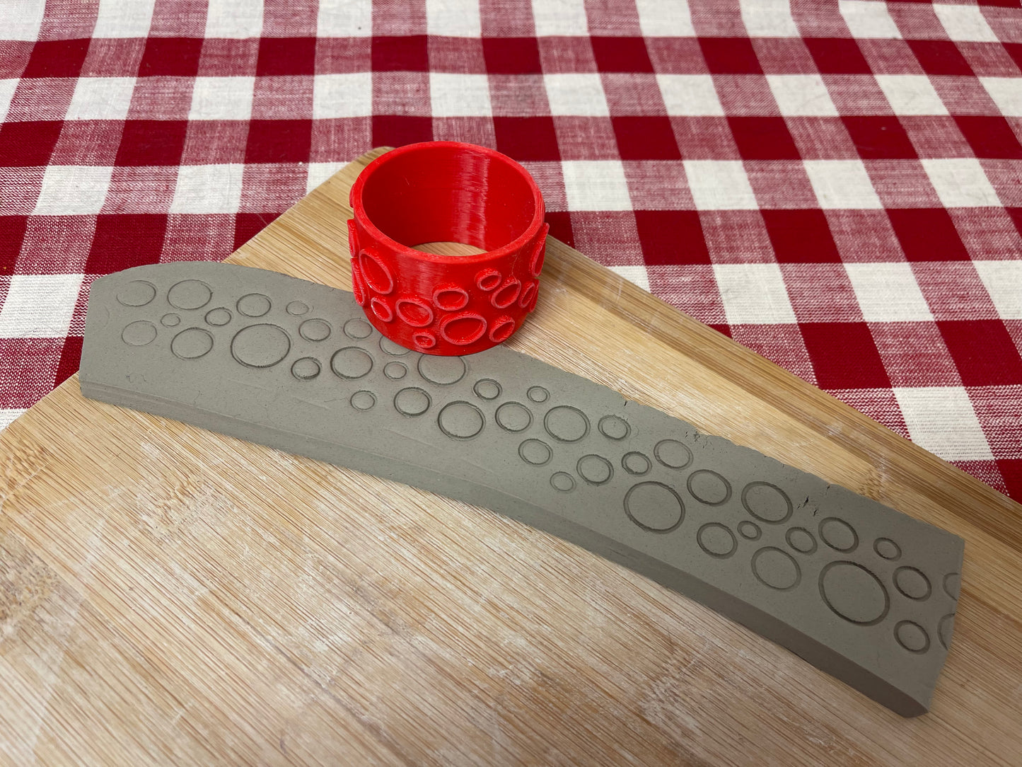 Dots Pottery Roller - Border Stamp, Dots, circles, bubbles, Repeating pattern, plastic 3D printed