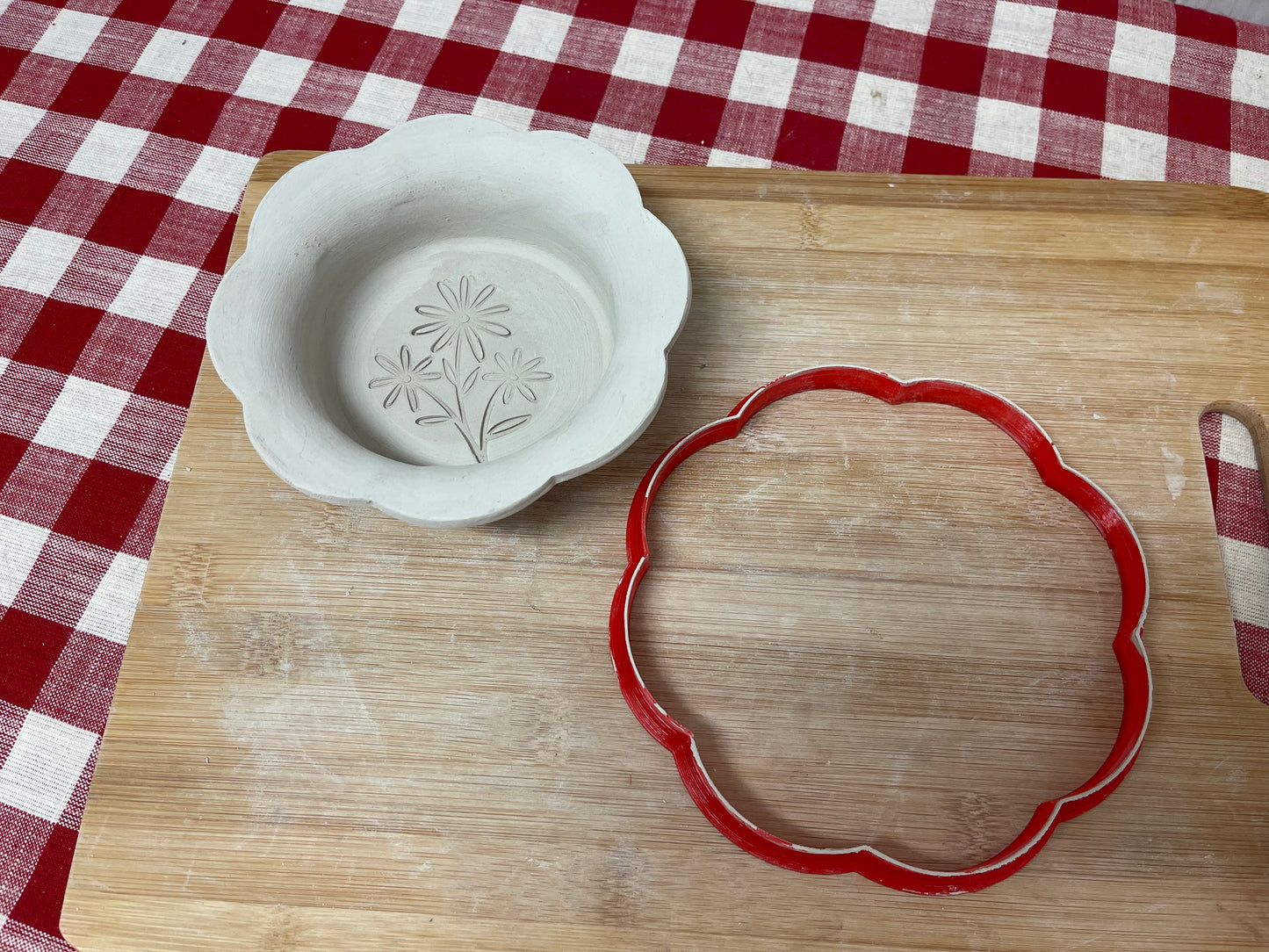NEW Loose Scallop Edge, Clay Cutters for GR Pottery Forms "Wallies", set or individually