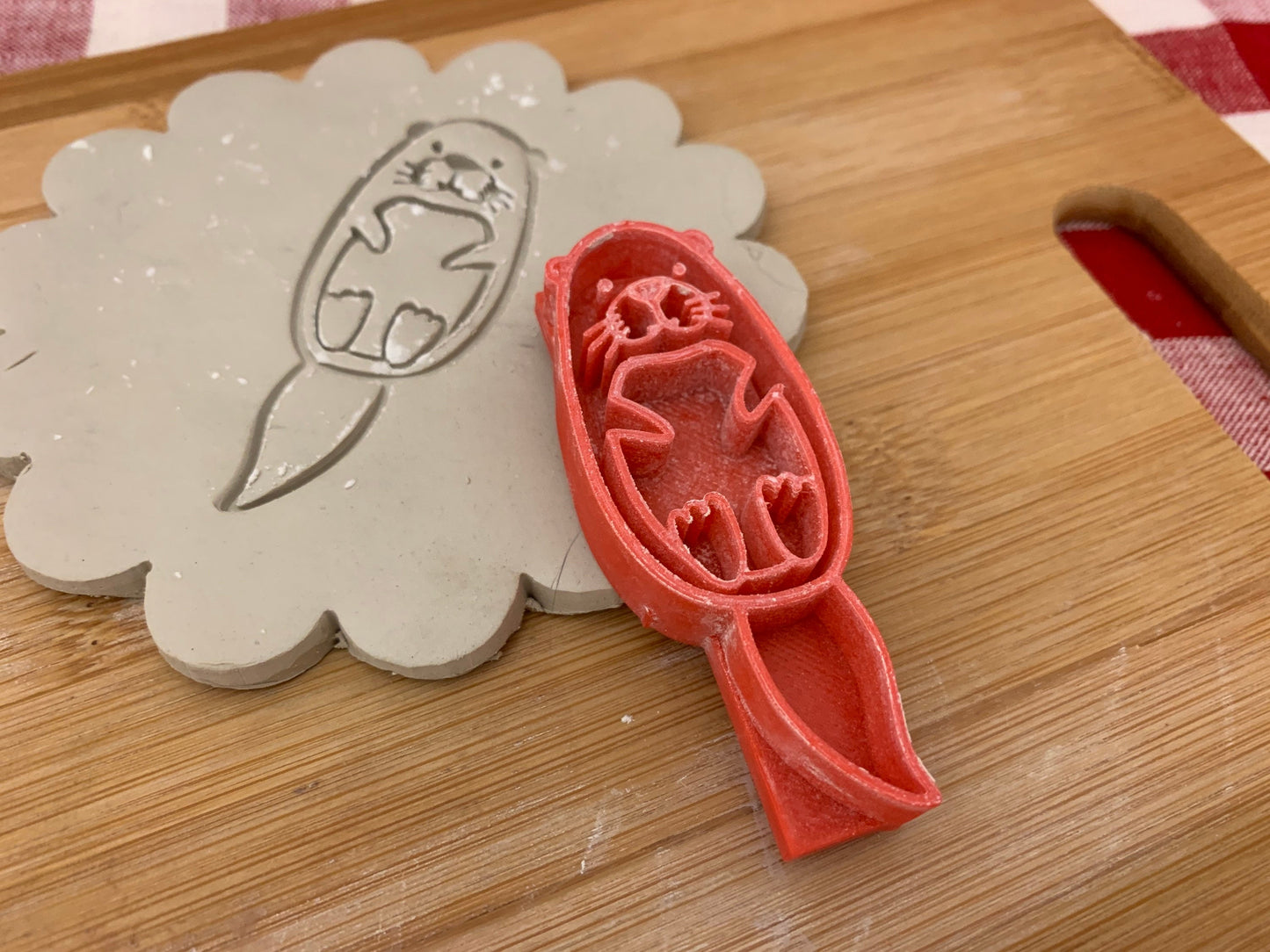 Pottery Stamp, Otter design - multiple sizes