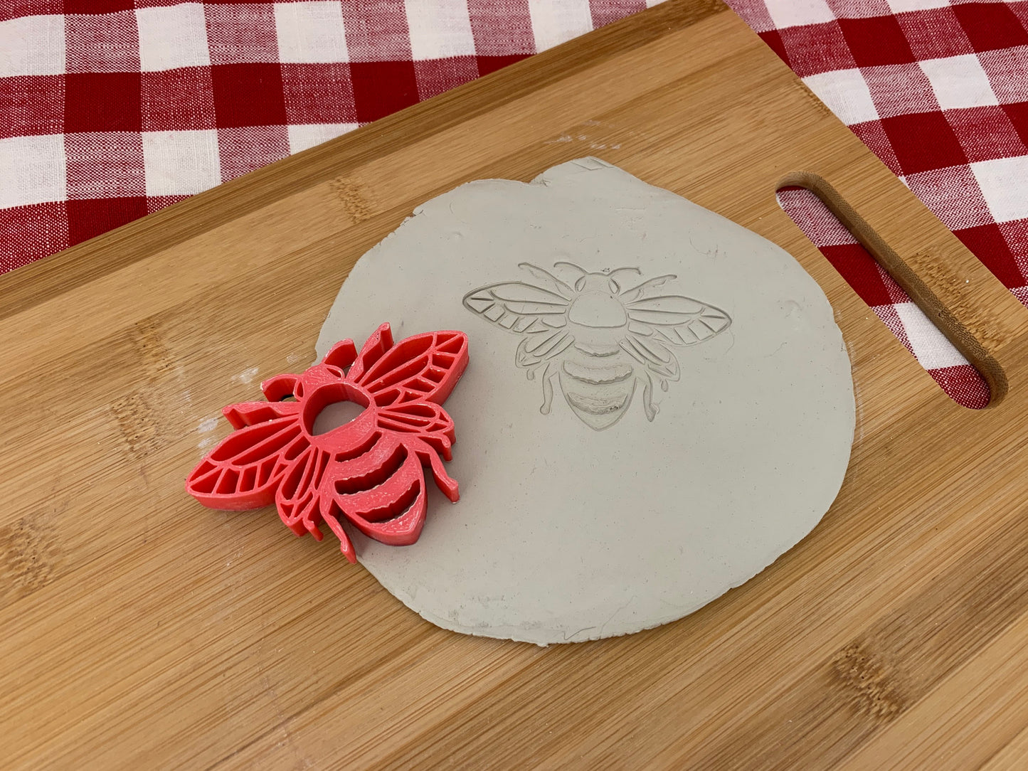 Bee 1 design - plastic 3D pottery stamp or stencil w/ optional cutter, multiple sizes