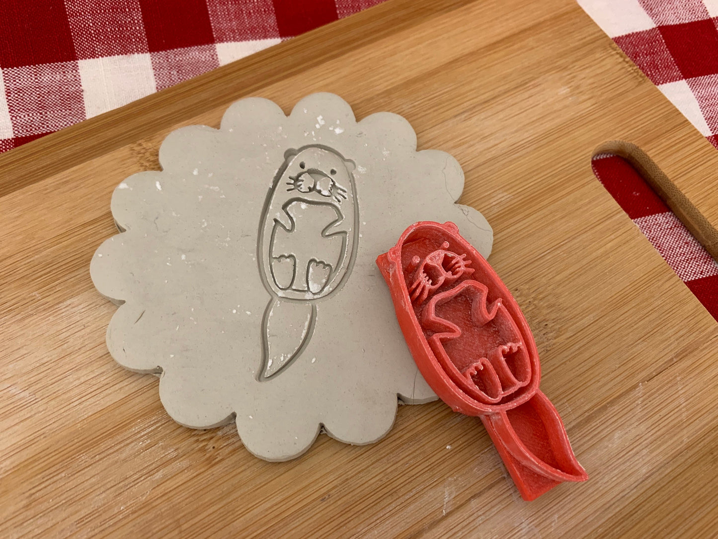 Pottery Stamp, Otter design - multiple sizes