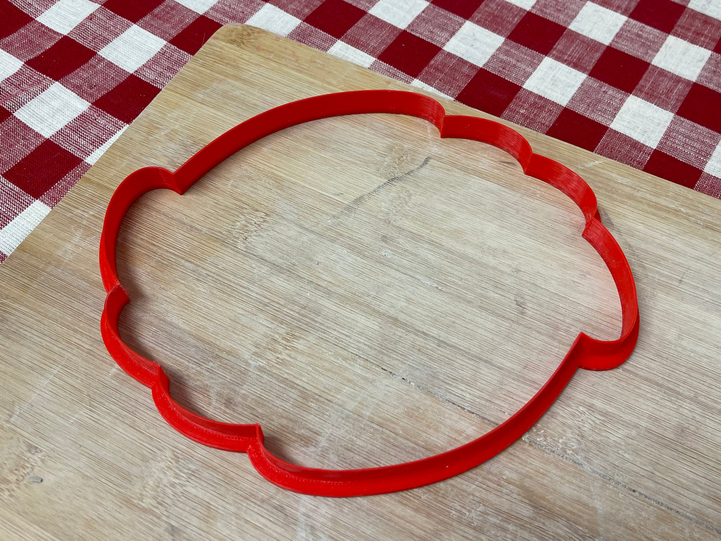 Clay Cutter, Wave design oval from March 2023 Mystery box, Jenny Lundak design - Plastic 3D printed, multiple sizes