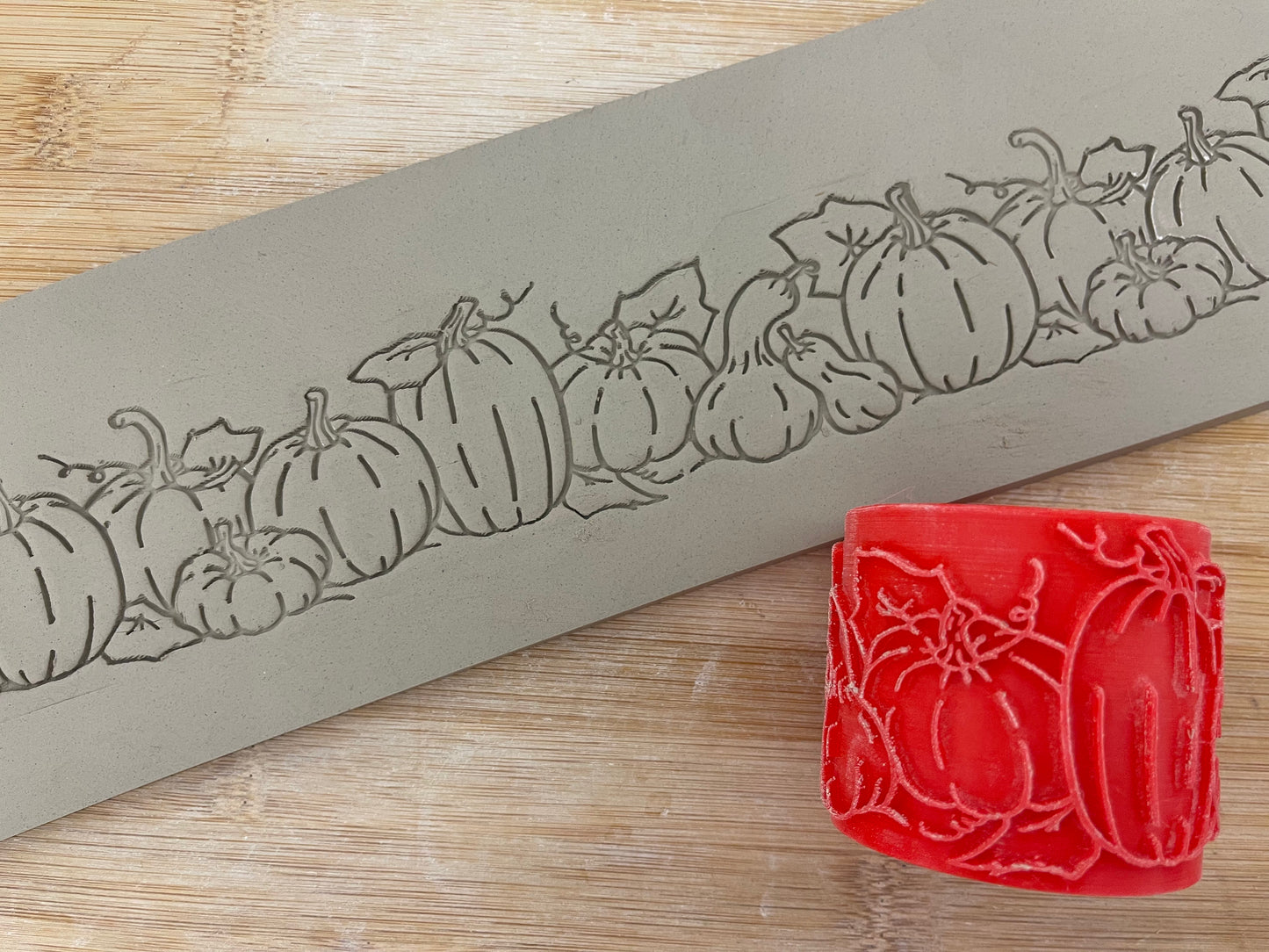 Fall Pumpkins w/leaves Pottery Roller - Border Stamp, Repeating design, Plastic 3d printed