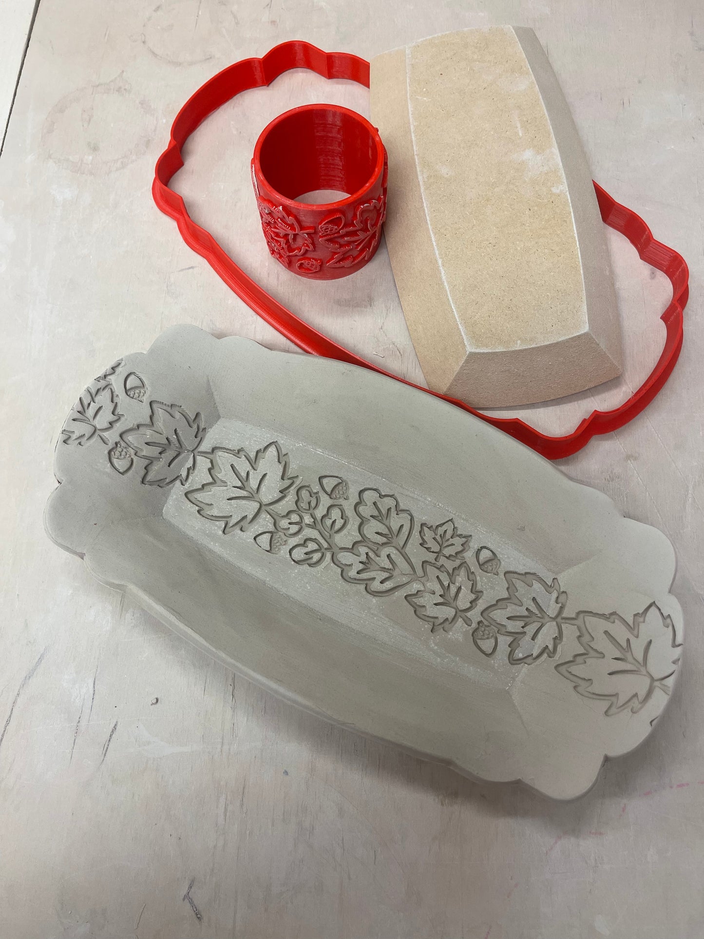 Fall Leaves Pottery Roller - Border Stamp, Repeating pattern, 2 sizes, Plastic 3d printed