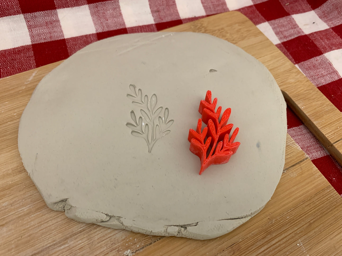 Pottery Stamp, Greenery1 branch design - multiple sizes