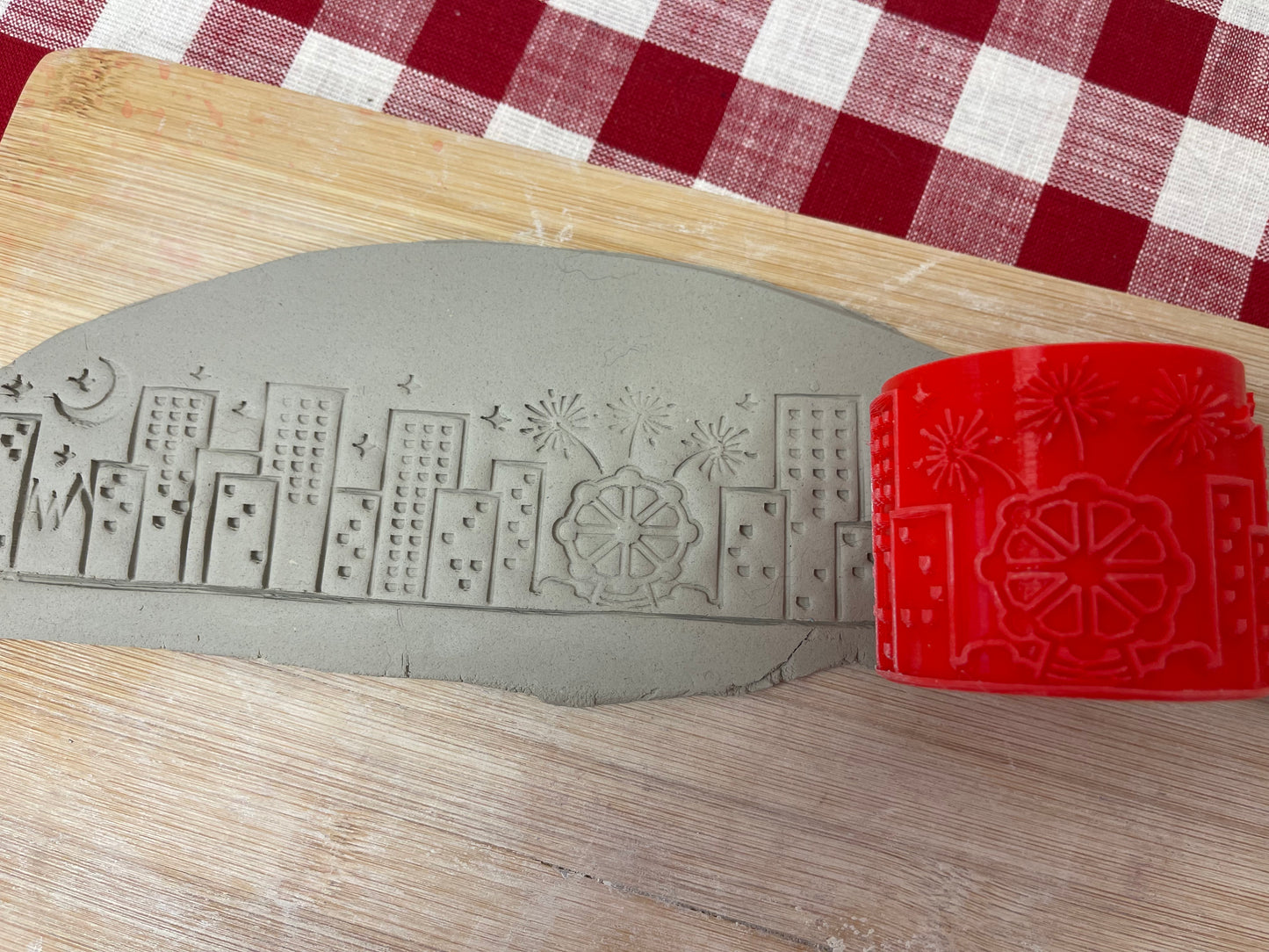 City Scape Texture Roller - from the March 2023 mystery box, repeating pattern, plastic 3D printed