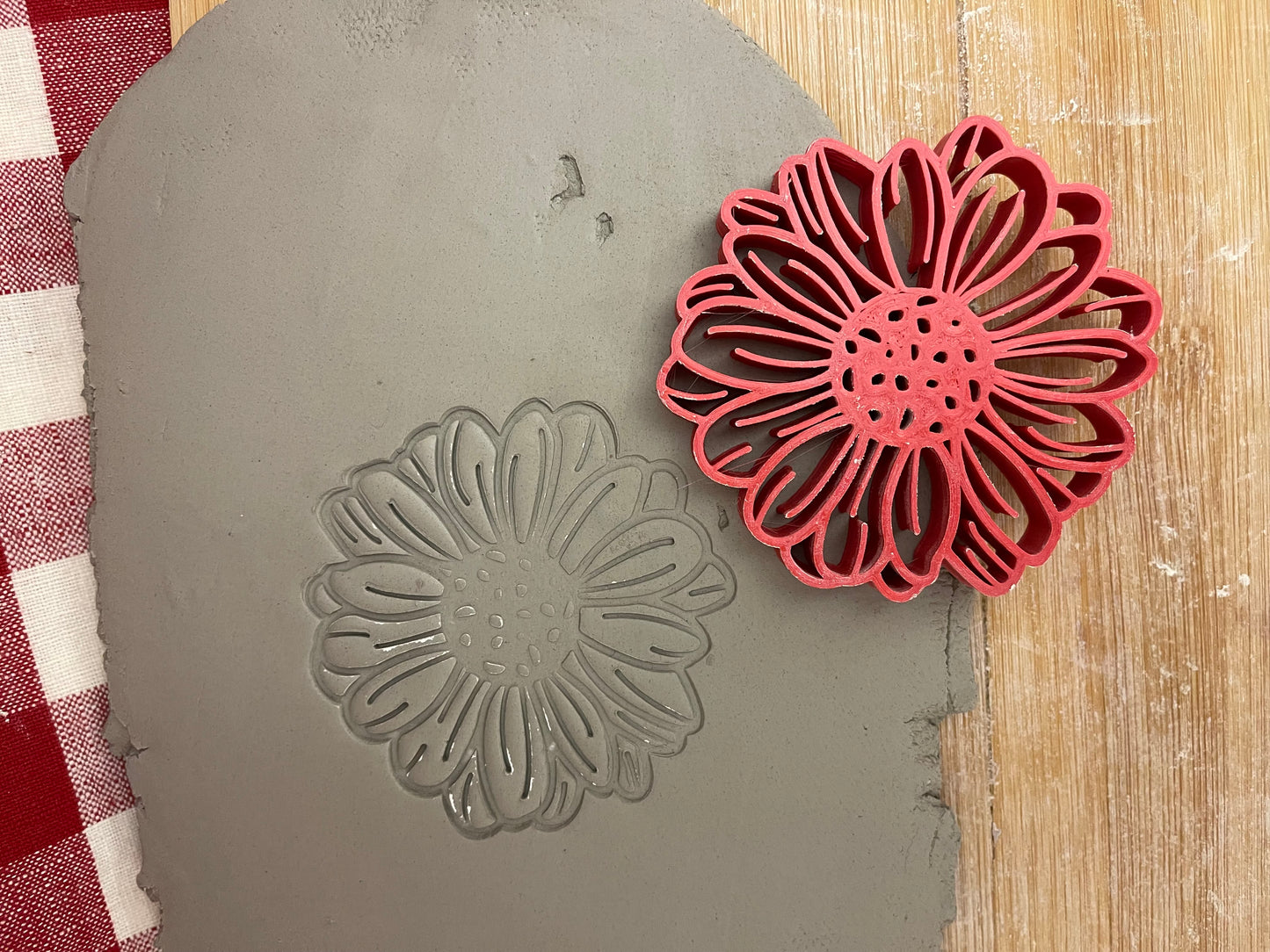 Pottery Stamp, Daisy design - multiple sizes