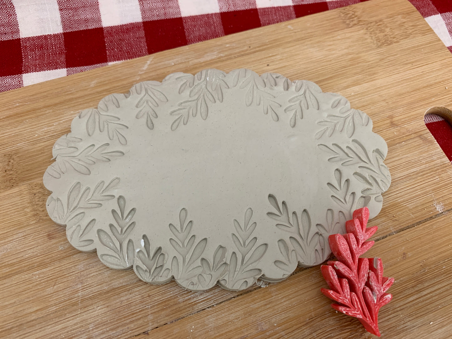 Pottery Stamp, Greenery1 branch design - multiple sizes