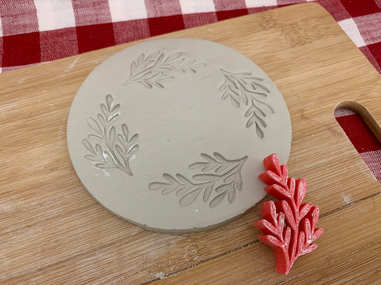Pottery Stamp, Greenery1 branch design - multiple sizes