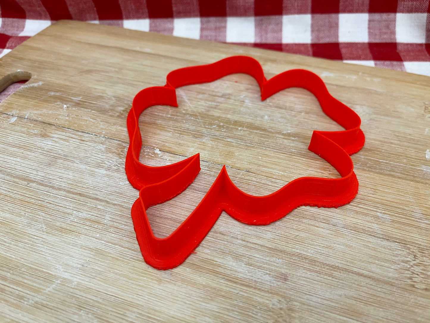 Shamrock / Clover Design, St. Patrick's Day, Clay Cutter - Plastic 3D printed, Pottery Tool, multiple sizes