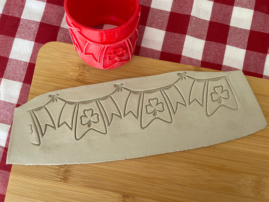 Shamrock Banner Flag Pottery Roller - January 2026 Irish Themed Mystery Box - Border Design, Repeating pattern, Plastic 3d printed