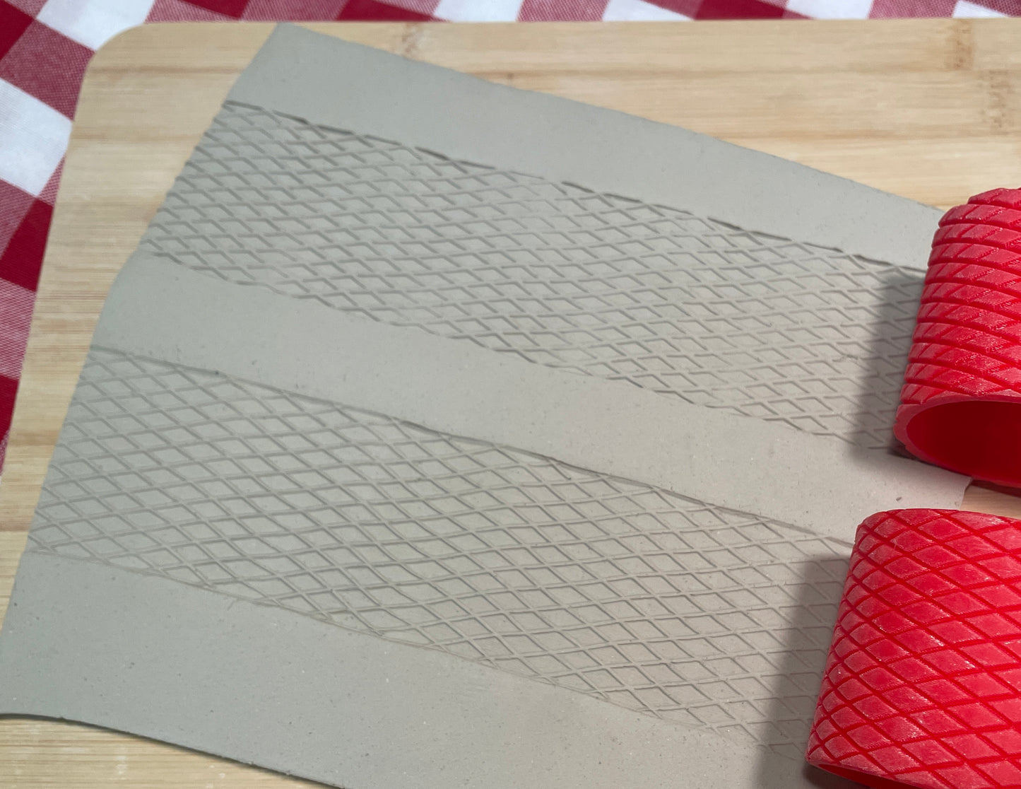 Knurl Pottery Roller - Border Stamp, Diamond design, Repeating pattern, 2 sizes, Plastic 3d printed