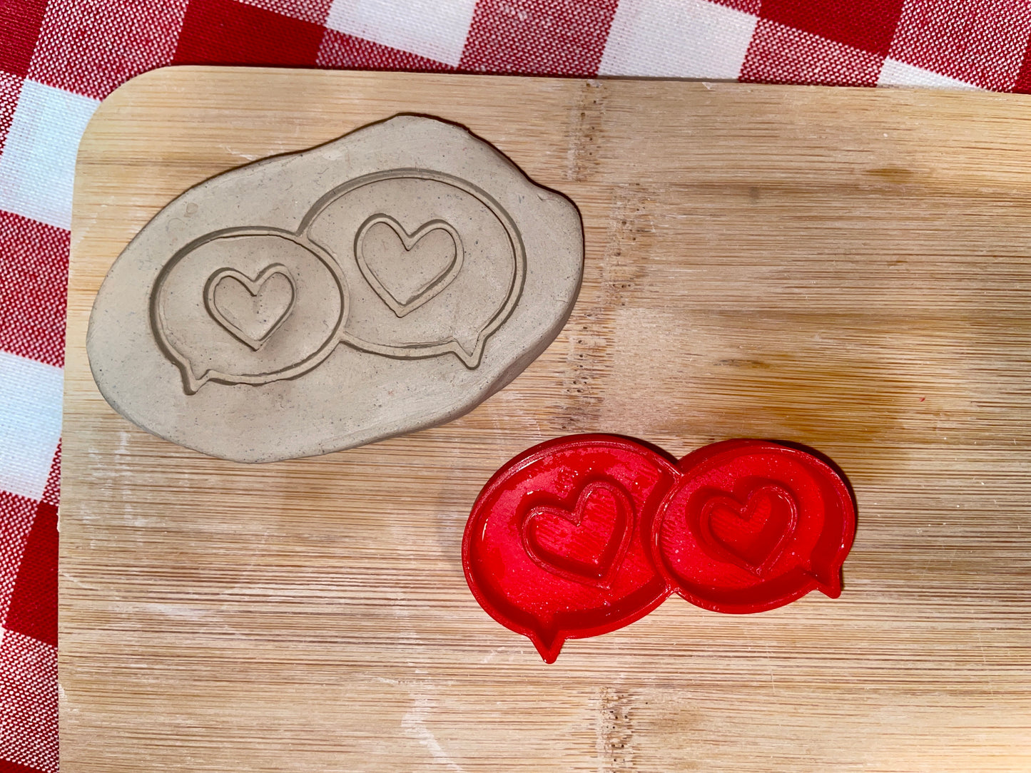 Talk / Text Bubbles Heart Emoji Pottery Stamp - November 2025 - Hearts Themed Mystery Box, multiple sizes available