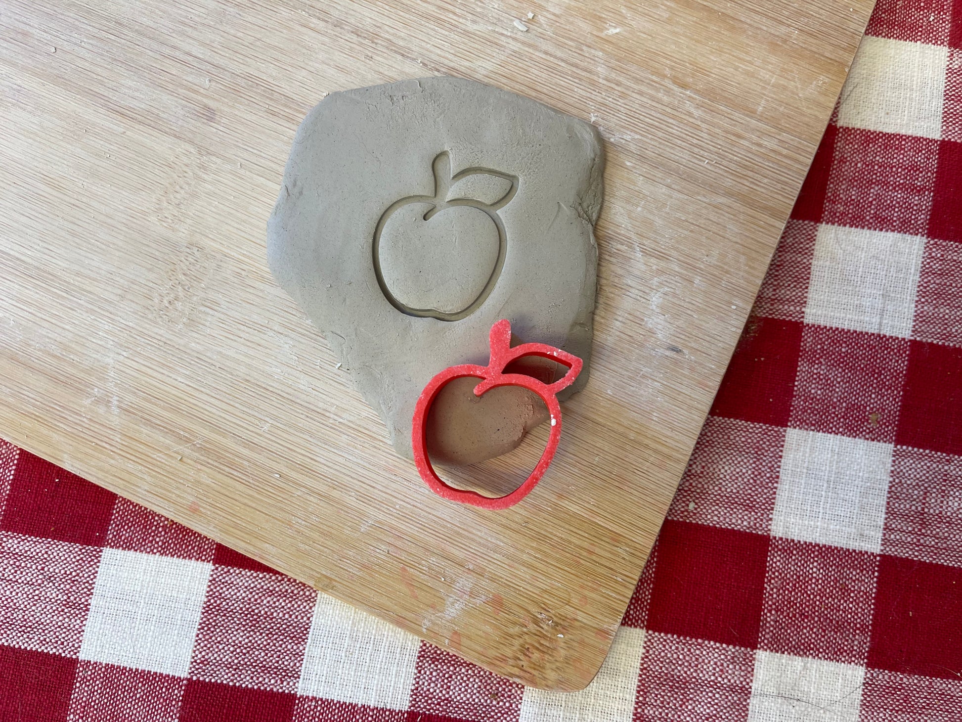 Apple Mini pottery stamp, August 2021 stamp of the month - Pottery Too – De  La Design