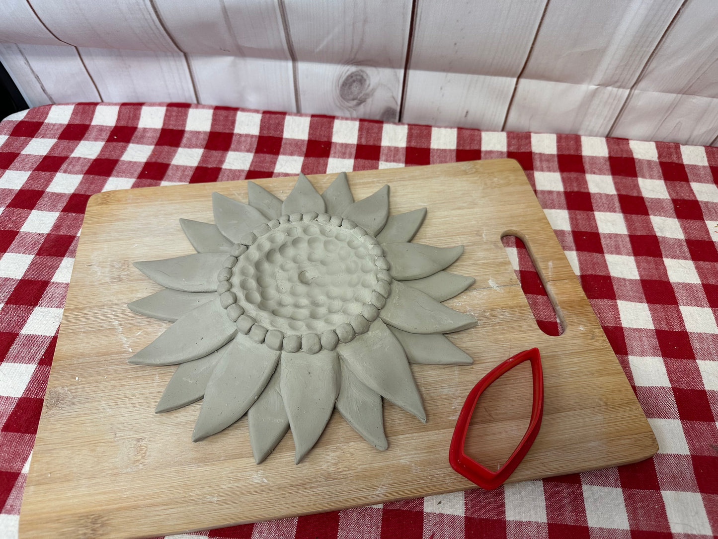 Single Flower Petal Clay Cutter - narrow, pointed design, set or each, multiple sizes, sunflower or daisy petal