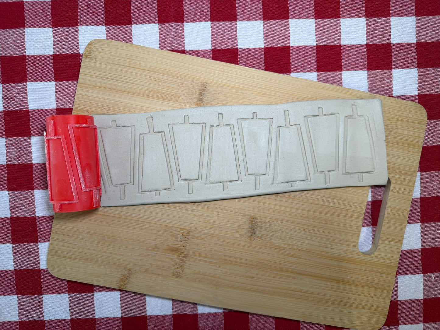 Trapezoid Box signs Pottery Roller - June 2026 - Mid Century Modern Themed Mystery Box - Border - Design, Repeating pattern, Plastic 3d printed