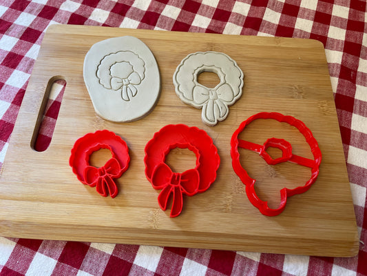 Wreath with Bow Pottery Stamp w/ optional cutter - July 2024 mystery box add on Plastic 3D printed, multiple sizes available