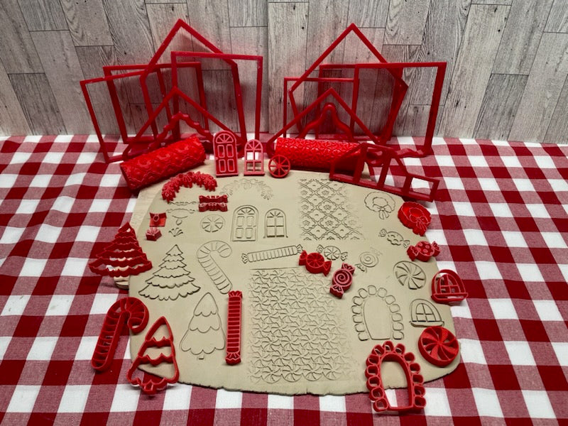 Monthly Mystery Box - Christmas in July 2024 - 3 dimensional House kit themed - Gingerbread or Traditional style