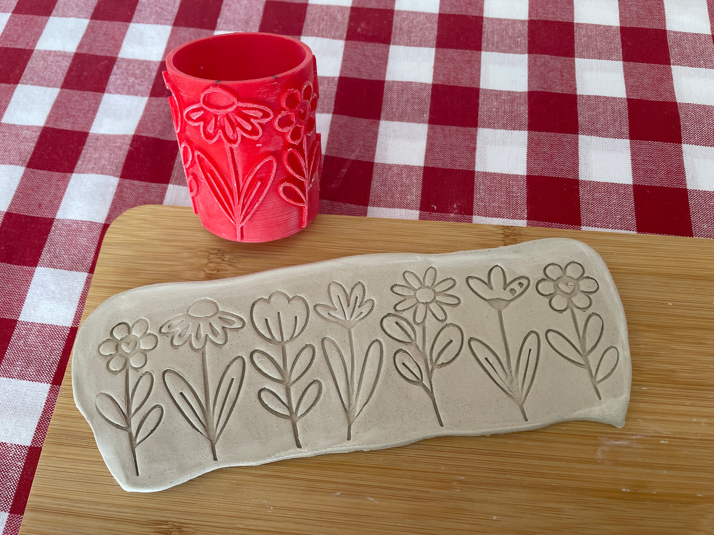 Flower Pottery Roller - February 2026 Easter Themed Mystery Box - Border Design, Repeating pattern, Plastic 3d printed