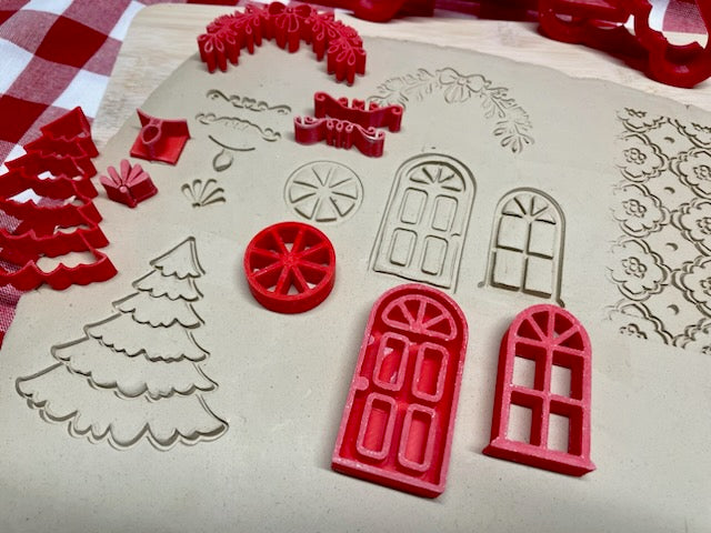 Monthly Mystery Box - Christmas in July 2024 - 3 dimensional House kit themed - Gingerbread or Traditional style