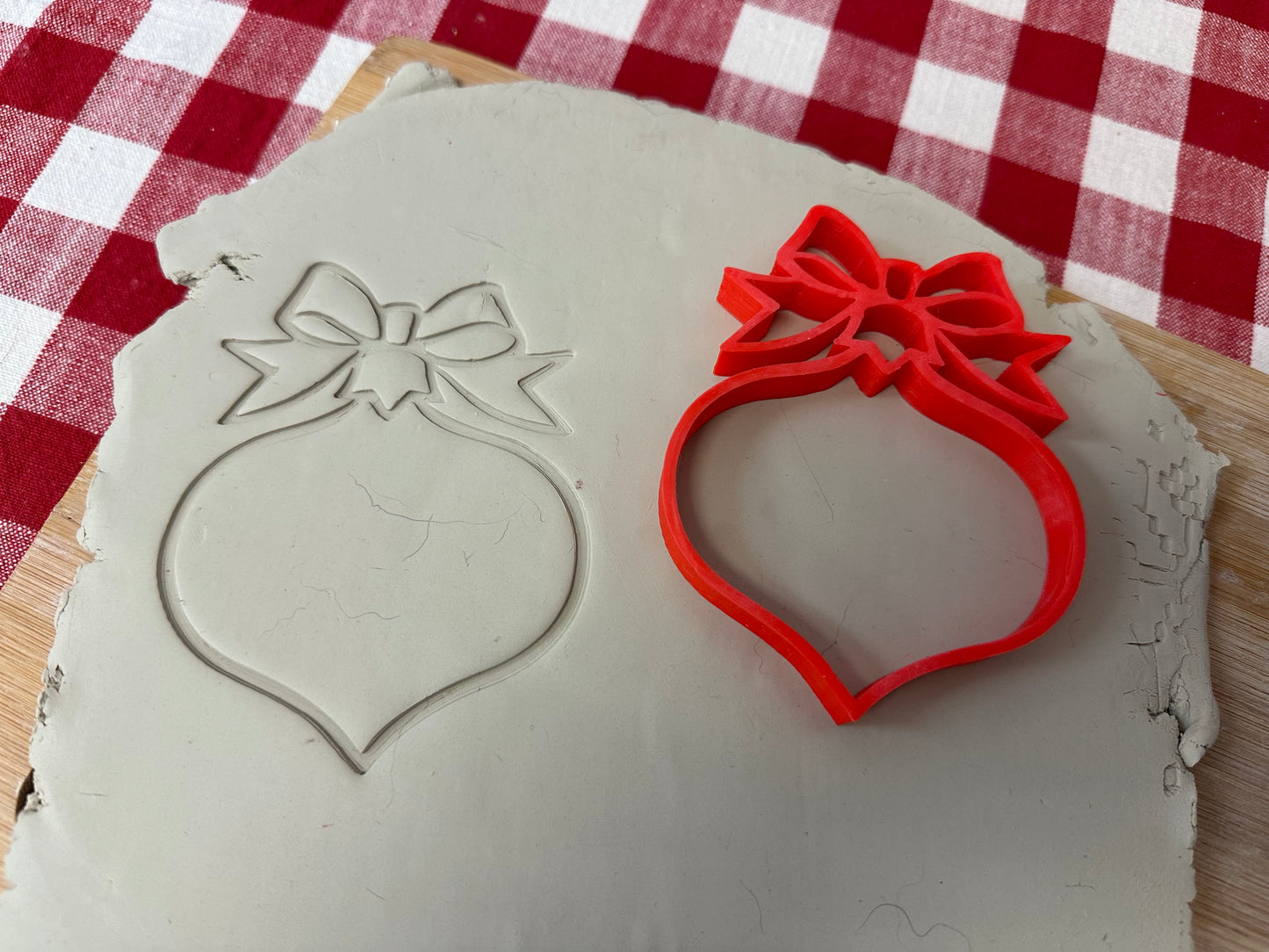 Ornament with bow, mini or Frame - Christmas pottery stamp, w/optional ornament cutter - Pottery Tool, plastic 3d printed, multiple sizes available