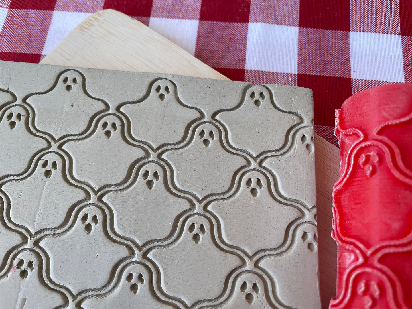 Ghost Tile pattern textured roller - from August 2024 mystery box, plastic 3D printed, repeating pattern