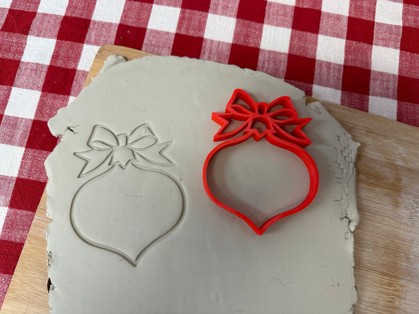 Ornament with bow, mini or Frame - Christmas pottery stamp, w/optional ornament cutter - Pottery Tool, plastic 3d printed, multiple sizes available