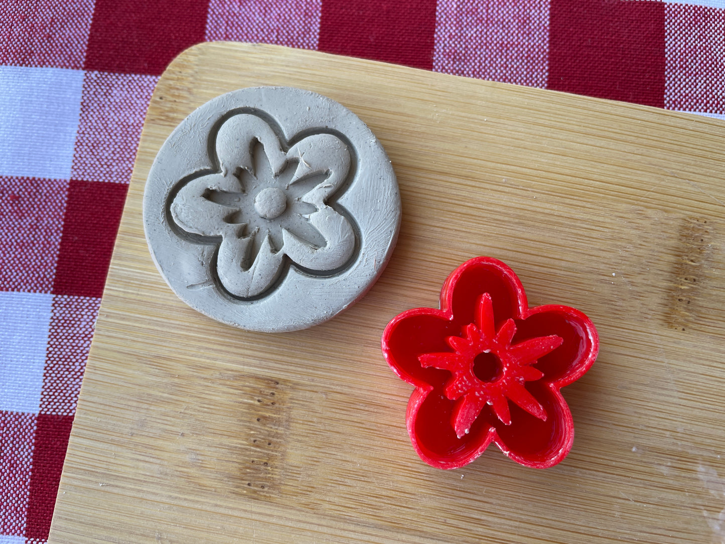 Flower stamp, from the October 2024 Jungle Safari theme mystery box - multiple sizes available, 3D printed