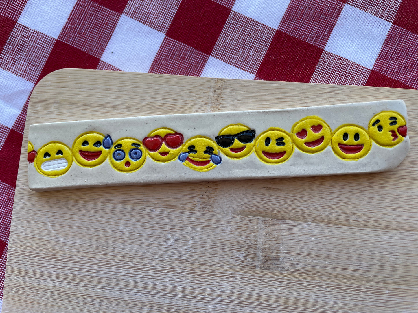 Emoji Faces Pottery Roller - January 2025 Teenagers Themed Mystery Box - Border Stamp, Repeating pattern, Plastic 3d printed