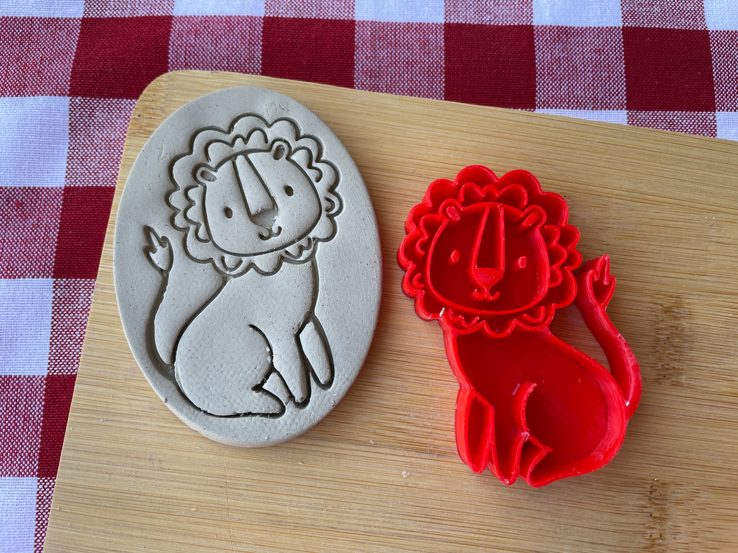 Lion stamp, from the October 2024 Jungle Safari theme mystery box - multiple sizes available, 3D printed