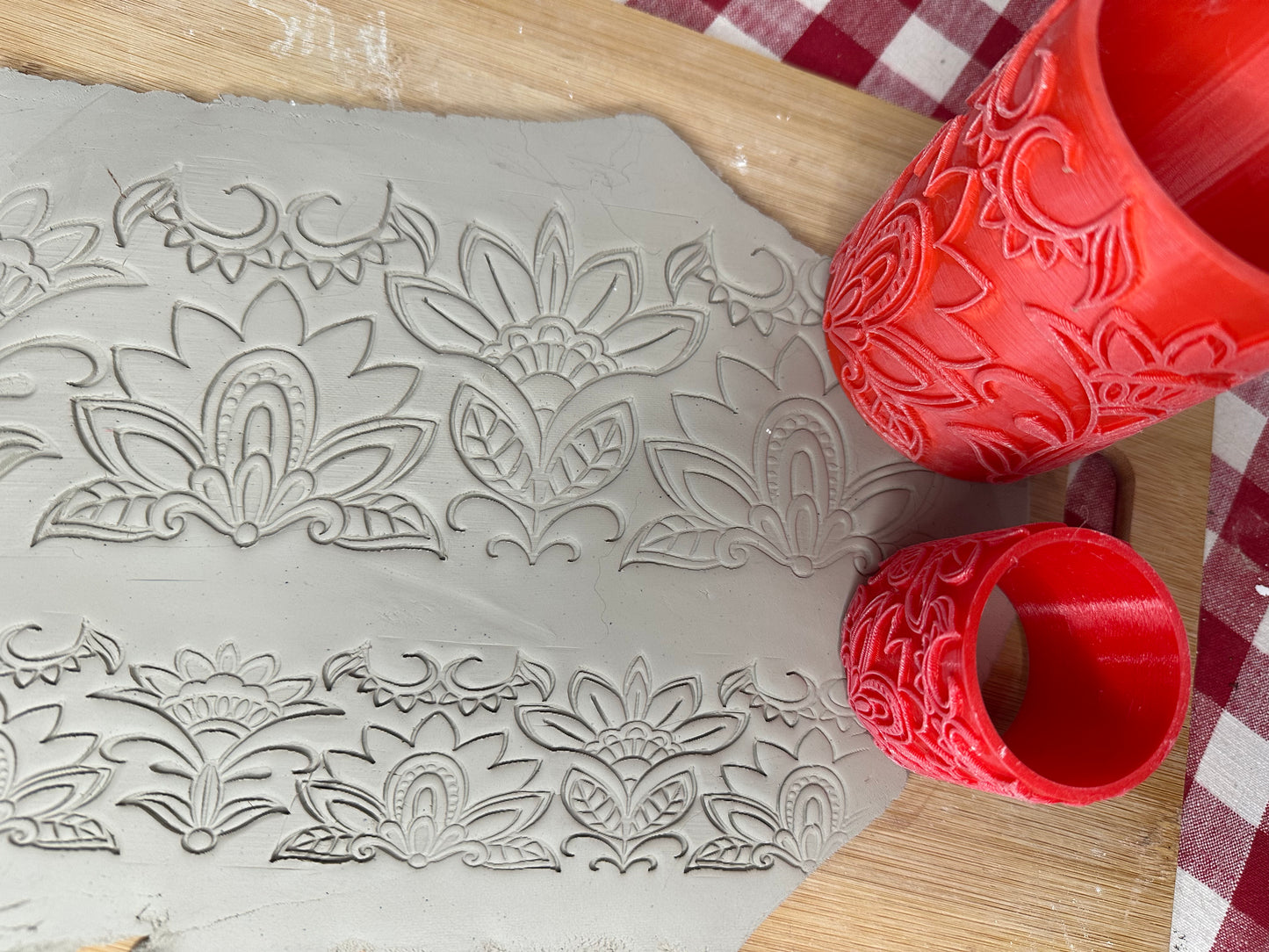 NEW size added - Henna Flowers Pottery Roller - Border Stamp, Repeating pattern, Plastic 3d printed