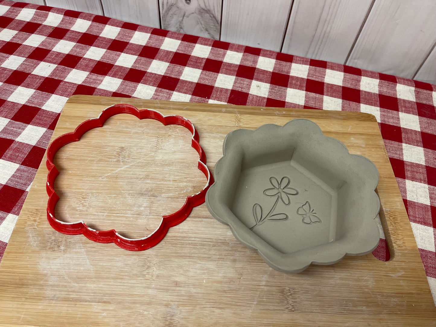 NEW Loose Scallop Edge, Clay Cutters for GR Pottery Forms "Wallies", set or individually