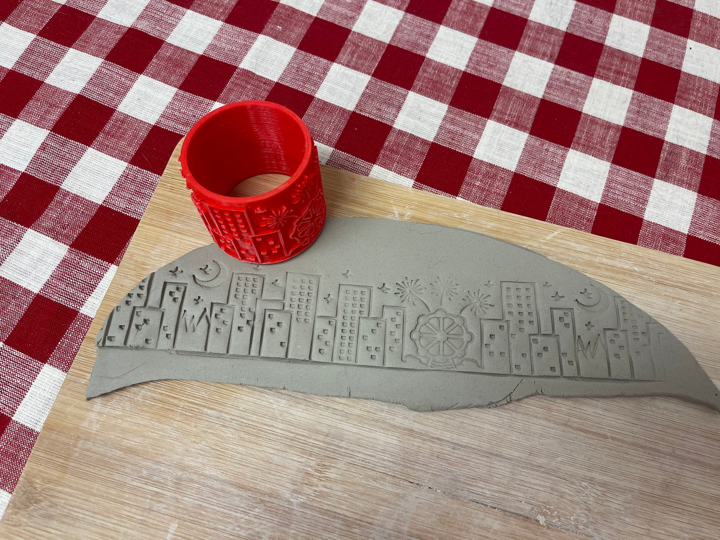 City Scape Texture Roller - from the March 2023 mystery box, repeating pattern, plastic 3D printed