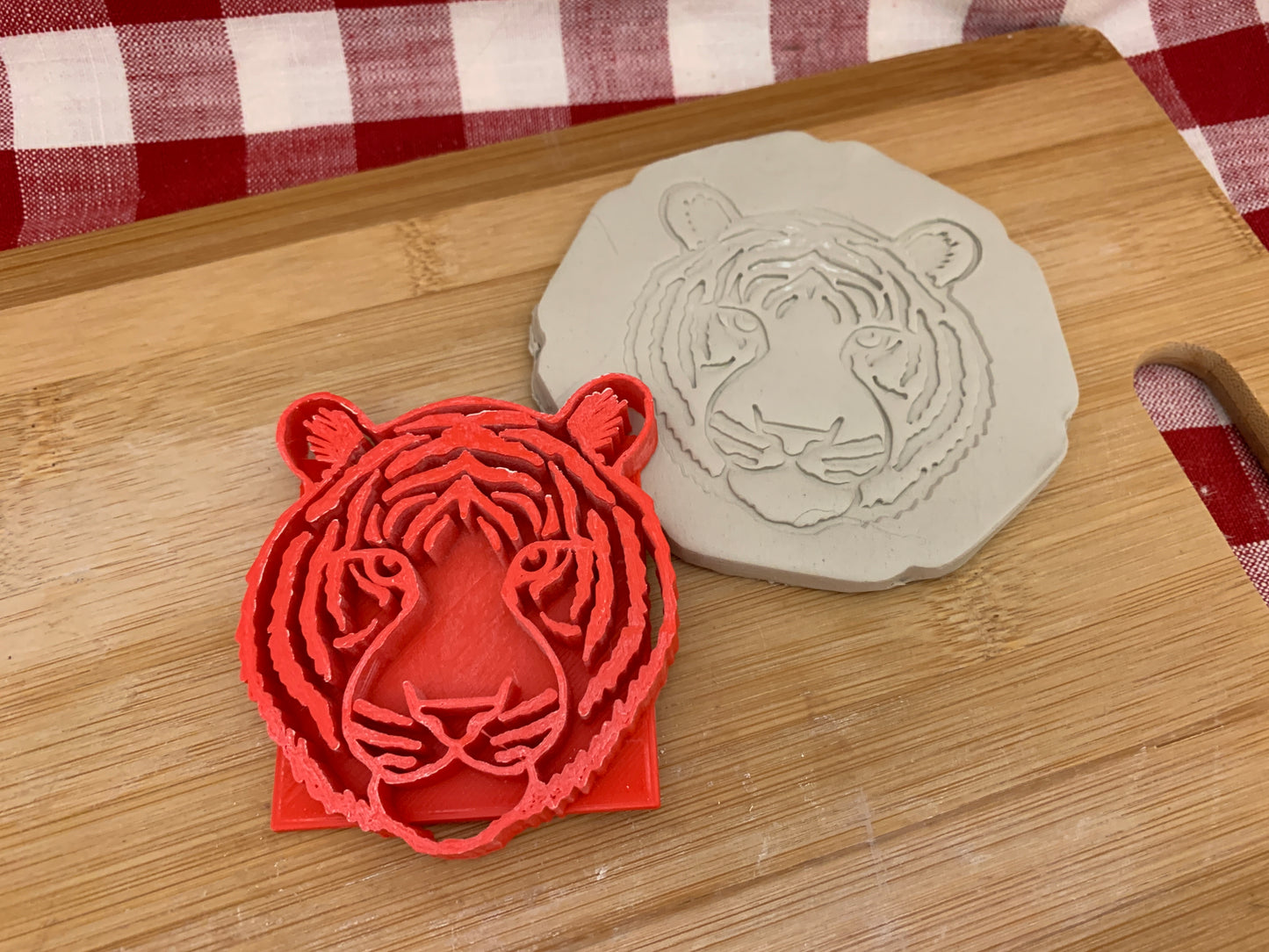 Pottery Stamp, Tiger face design - multiple sizes