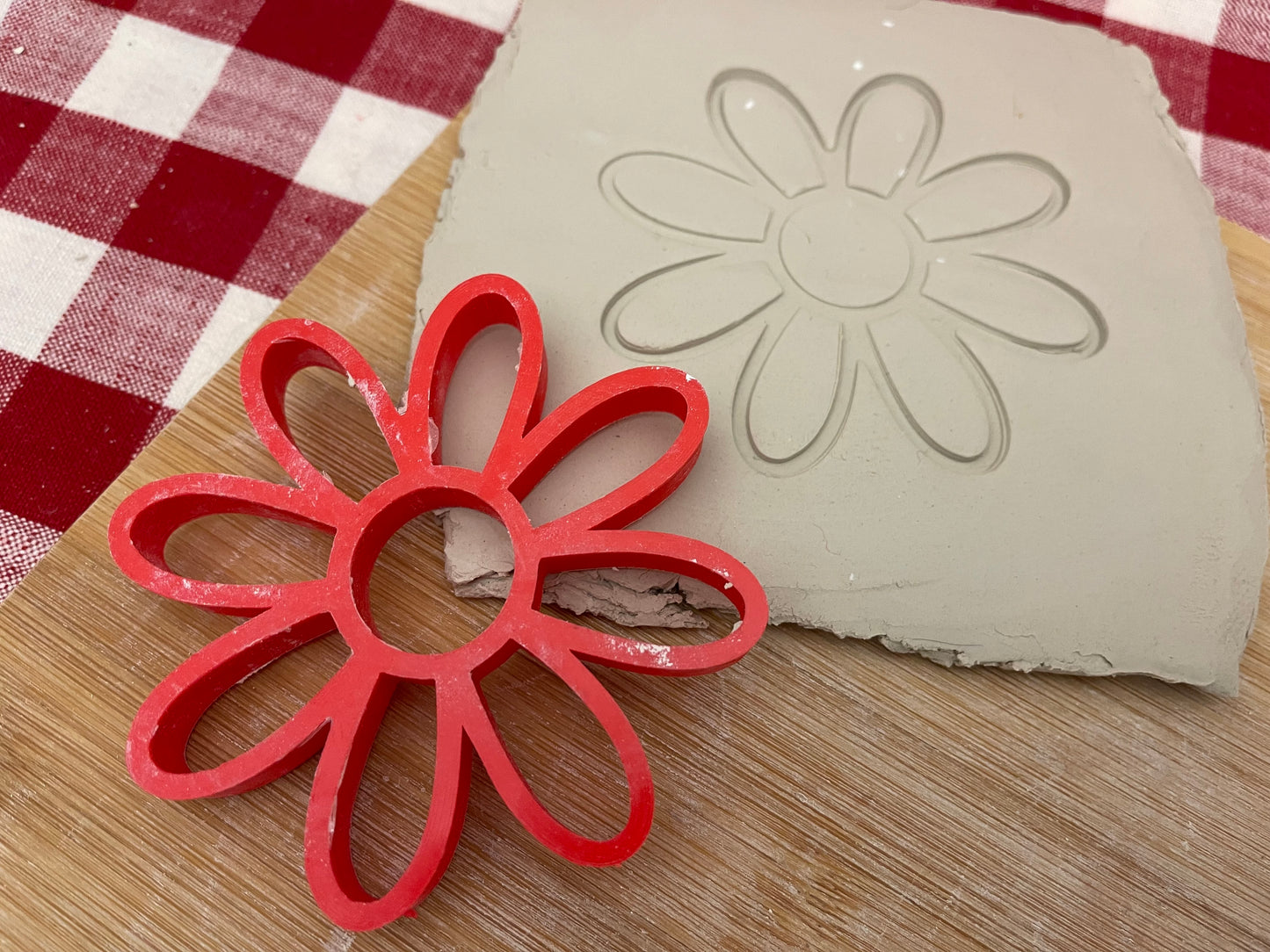 Pottery Stamp, Groovy Daisy design - multiple sizes available, plastic 3D printed