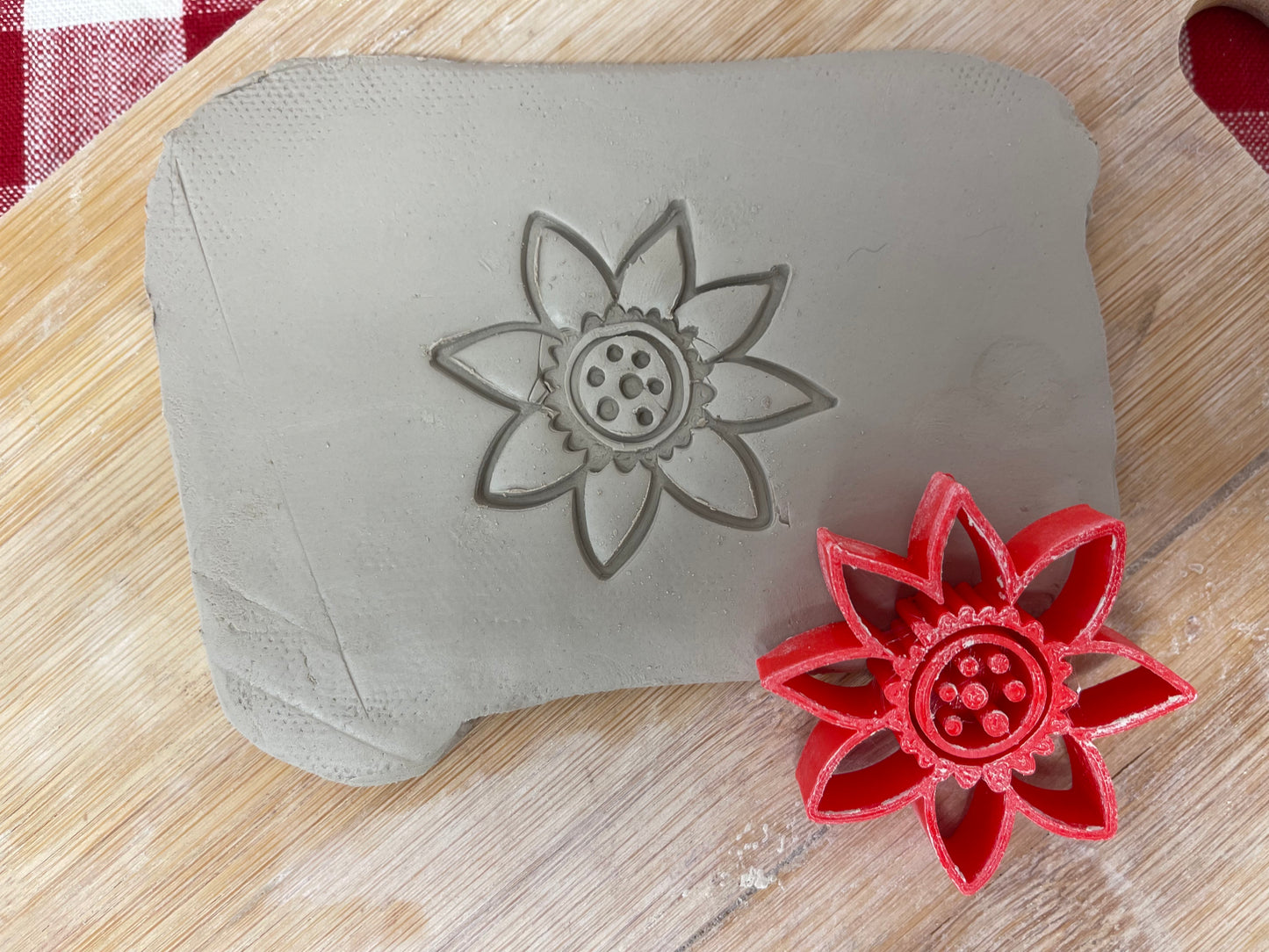 February Sunflower Stamp w/ optional cutter, plastic 3D printed