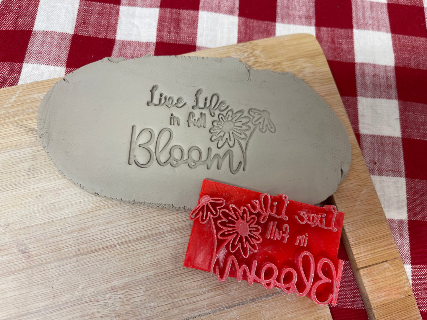 Live Life in Full Bloom Stamp, words with flowers design - from the February 2023 mystery box, plastic 3D printed