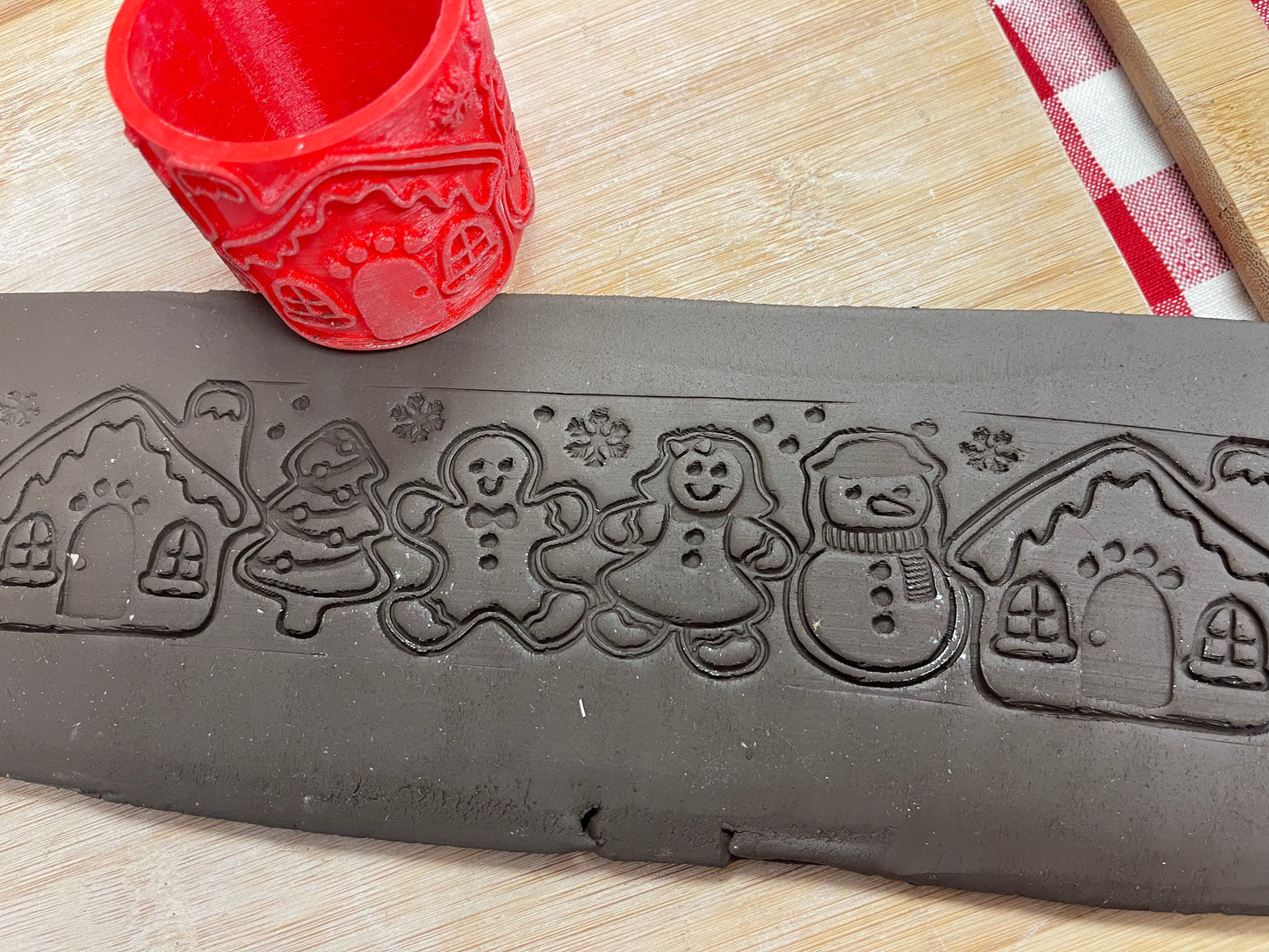 NEW size added - Christmas Gingerbread Cookies Pottery Roller -  Border Stamp, Repeating Pattern, Plastic 3D printed